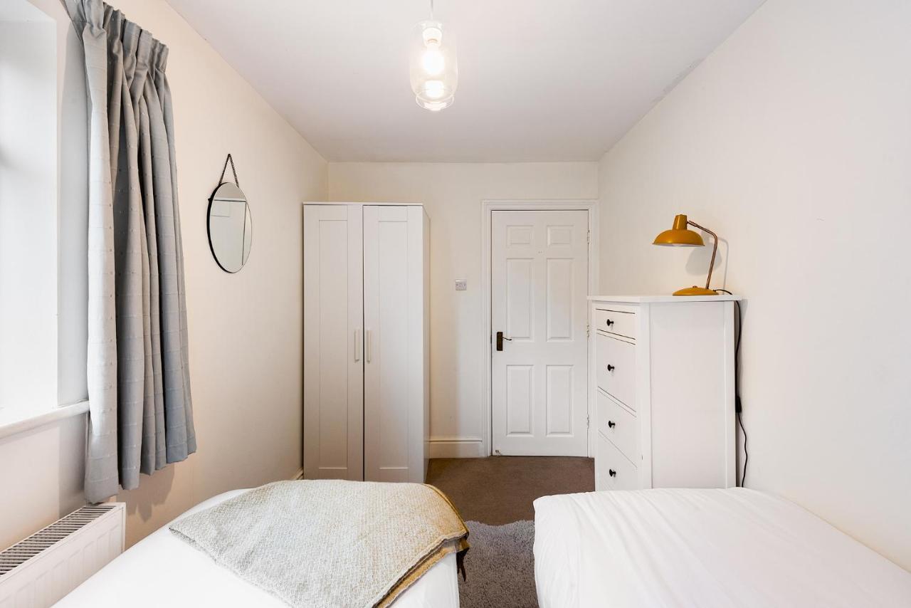 Heart Of Ealing Apartment With Garden Londres Extérieur photo