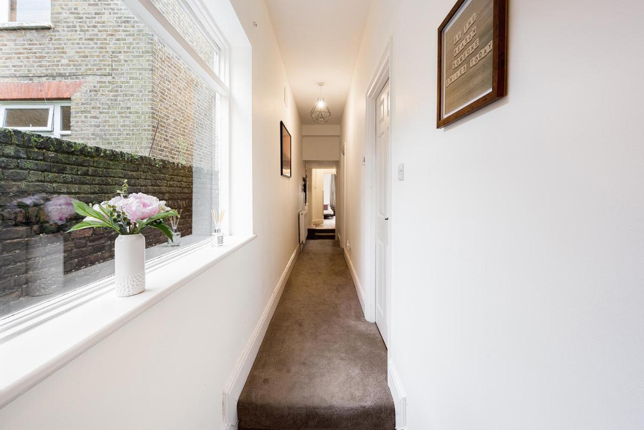 Heart Of Ealing Apartment With Garden Londres Extérieur photo